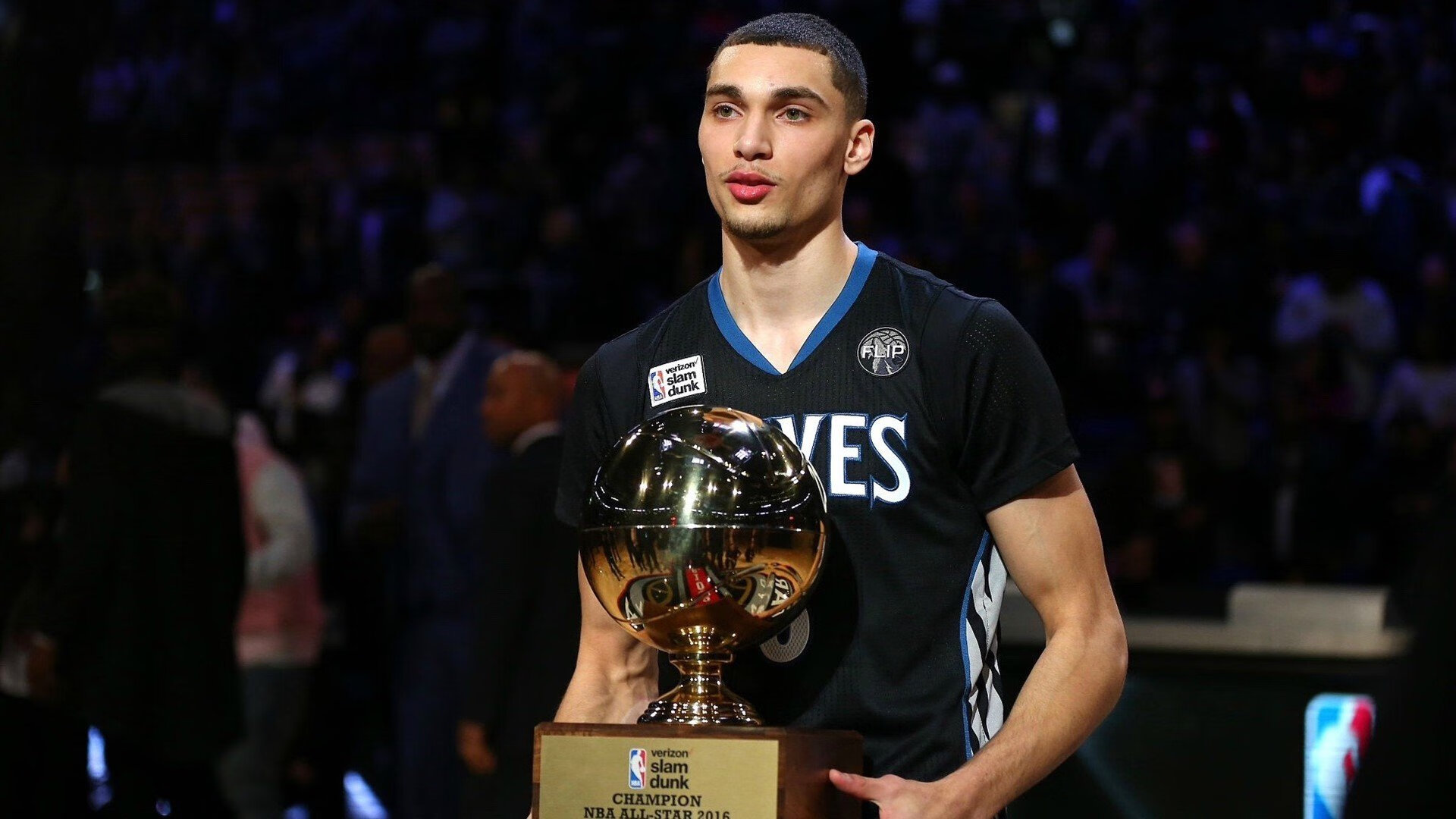 弗朗索瓦·斯图尔特：精准的传球和巧妙的跑位让南非队攻防不缺